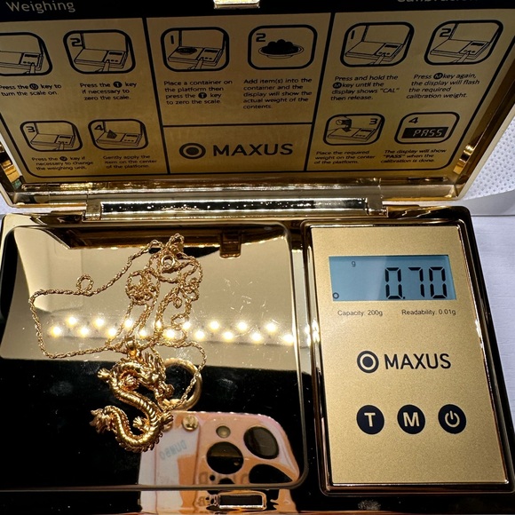 18k Solid Gold Dragon Pendant Necklace
AU750 Stamped - Picture 5 of 5